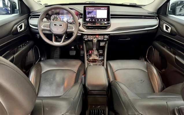 imagem-https://www.socarrao.com.br/sc-vehicle-images-prod/4346315/1791927126806-8567398_12_B_1583b166f9.jpeg