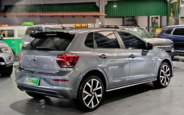 imagem-https://www.socarrao.com.br/sc-vehicle-images-prod/4346387/1791924395191-meagyyfj0U0CKxKNK21MmfpCUVxujgss.jpg