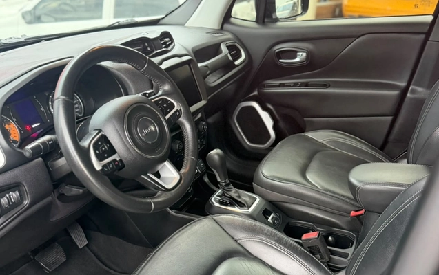imagem-https://www.socarrao.com.br/sc-vehicle-images-prod/4346392/1791924419529-OTM1ZjQ0MDktODVjYi00MmVlLTk4MGMtM2FiOTFhMjM3OWQ0LmpmaWY.jfif
