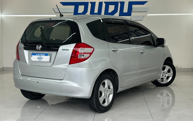 imagem-https://www.socarrao.com.br/sc-vehicle-images-prod/4346463/1791924653128-7_053914.jpg