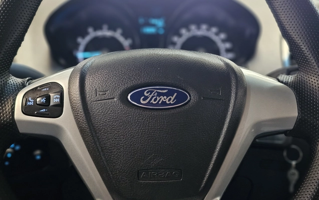 imagem-https://www.socarrao.com.br/sc-vehicle-images-prod/4346637/1791925252529-1_040556.jpg
