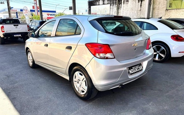 imagem-https://www.socarrao.com.br/sc-vehicle-images-prod/4346731/1791925433637-8567366_9_B_e4e8bff70a.jpeg