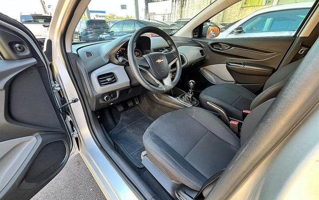 imagem-https://www.socarrao.com.br/sc-vehicle-images-prod/4346731/1791925433647-8567366_7_B_265d74dca3.jpeg