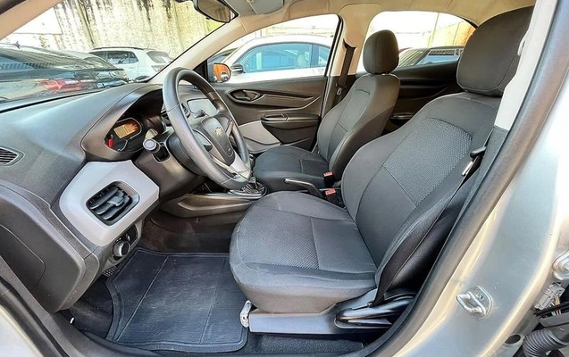 imagem-https://www.socarrao.com.br/sc-vehicle-images-prod/4346731/1791925433649-8567366_9_B_ac79baa8db.jpeg