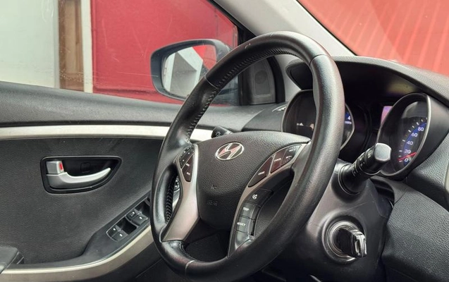 imagem-https://www.socarrao.com.br/sc-vehicle-images-prod/4346858/1791925909306-8452415_7_B_49f8785318.jpeg