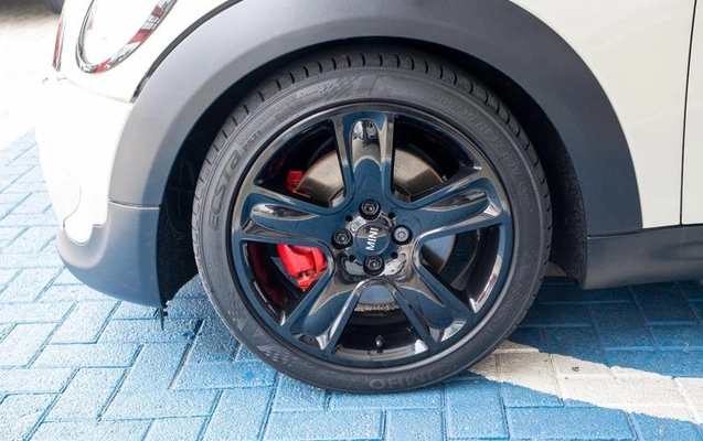 imagem-https://www.socarrao.com.br/sc-vehicle-images-prod/4346913/1792668342503-8567562_13_B_8d96e30fa5.jpeg