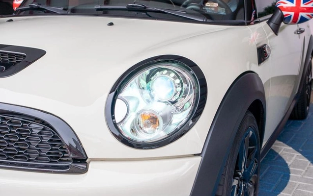 imagem-https://www.socarrao.com.br/sc-vehicle-images-prod/4346913/1792668342509-8567562_9_B_0c8981bb86.jpeg
