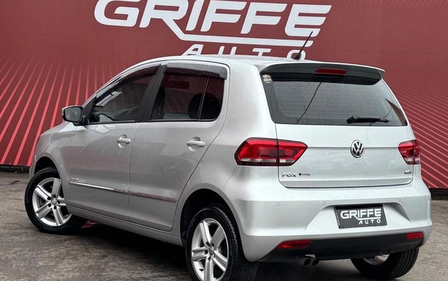 imagem-https://www.socarrao.com.br/sc-vehicle-images-prod/4346931/1791926421327-8564773_5_B_61f155f306.jpeg