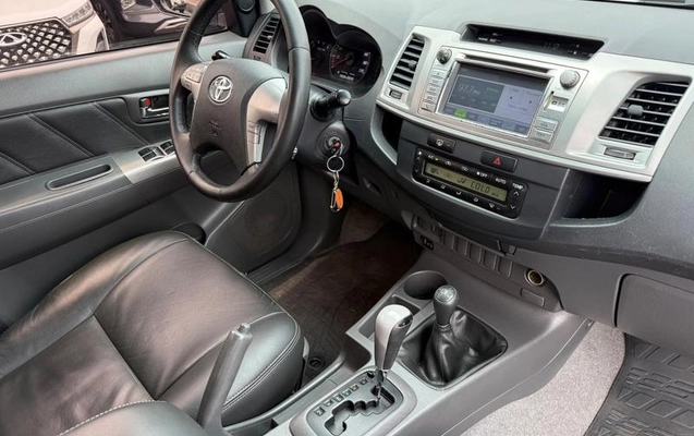 imagem-https://www.socarrao.com.br/sc-vehicle-images-prod/4346967/1791926715908-8561307_17_B_c6e86cc90b.jpeg
