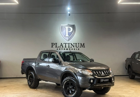 Mitsubishi L200 2023 Cinza — foto 1 de 3