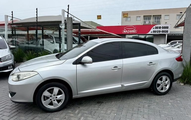 imagem-https://www.socarrao.com.br/sc-vehicle-images-prod/4346977/1791926960025-8510631_2_B_ce19ba2a11.jpeg