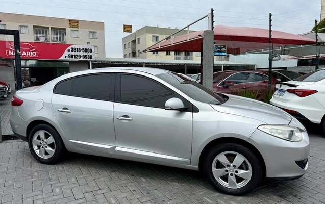 imagem-https://www.socarrao.com.br/sc-vehicle-images-prod/4346977/1791926960033-8510631_6_B_7932941fa7.jpeg