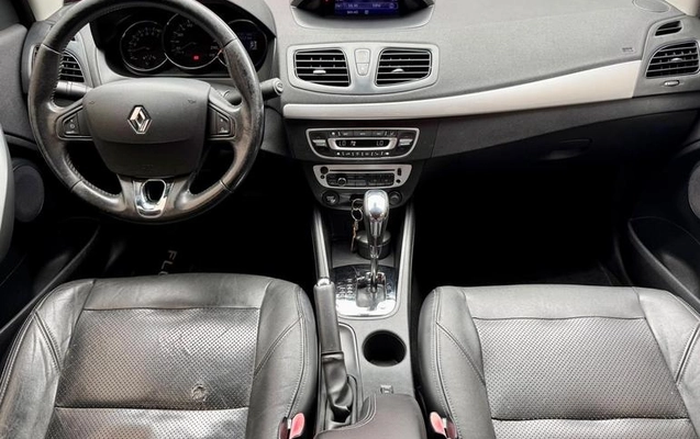 imagem-https://www.socarrao.com.br/sc-vehicle-images-prod/4346977/1792167212137-8510631_15_B_4a1b02f98e.jpeg