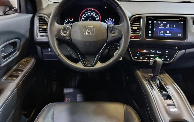 imagem-https://www.socarrao.com.br/sc-vehicle-images-prod/4346979/1791926989662-8567631_12_B_9e3f40a3c7.jpeg