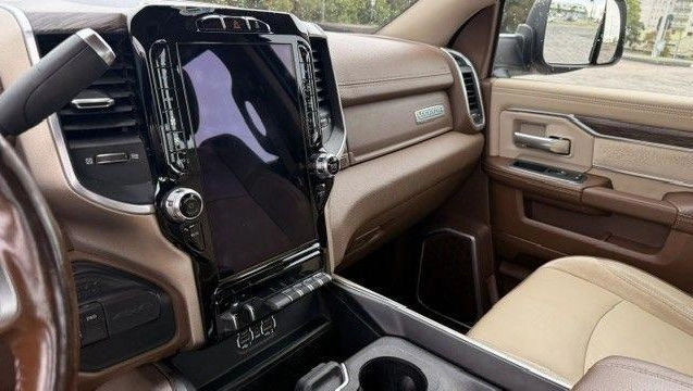 imagem-https://www.socarrao.com.br/sc-vehicle-images-prod/4347358/1791930537460-8567790_3_B_7a956563dd.jpeg