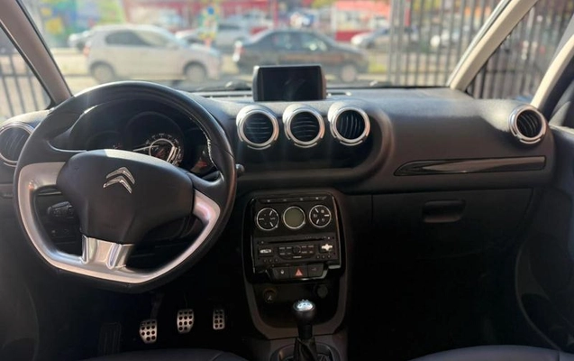 imagem-https://www.socarrao.com.br/sc-vehicle-images-prod/4347702/1791935258581-736183619