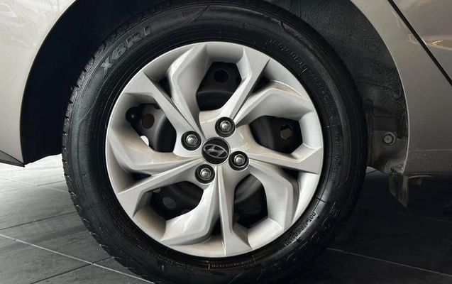 imagem-https://www.socarrao.com.br/sc-vehicle-images-prod/4348043/1792337096333-8567844_13_B_0e6d1c69bf.jpeg