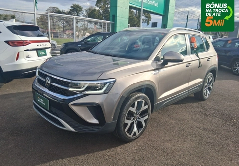 Volkswagen Taos 2024 Bege — foto 1 de 3