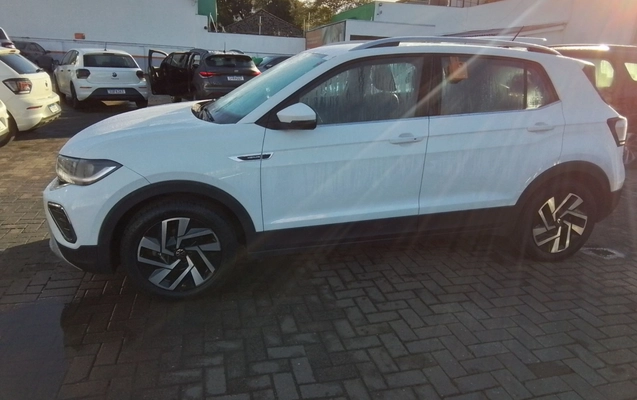imagem-https://www.socarrao.com.br/sc-vehicle-images-prod/4349620/1791951669224-1_025223.jpg