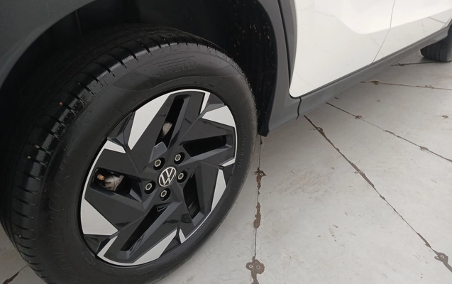 imagem-https://www.socarrao.com.br/sc-vehicle-images-prod/4349771/1791951779551-1_012908.jpg