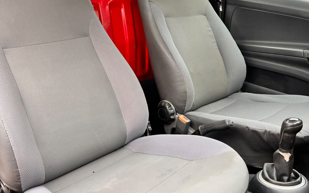 imagem-https://www.socarrao.com.br/sc-vehicle-images-prod/4351744/1791976382574-V2hhdHNBcHAgSW1hZ2UgMjAyNi0xMC0xMyBhdCAxNy4zMS4yNCAoMSkuanBlZw.jpeg