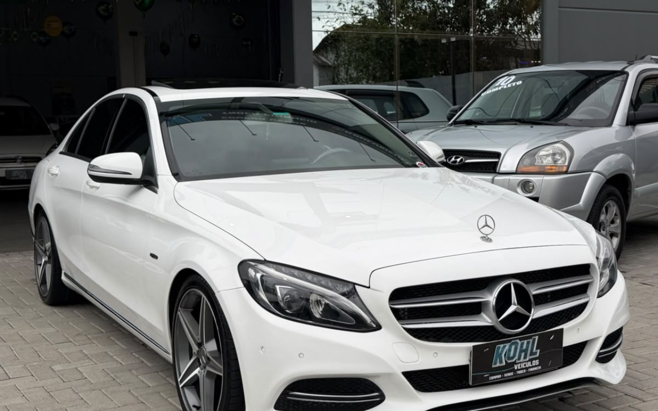 Mercedes-Benz C-200 2015 Branco — foto 1 de 3