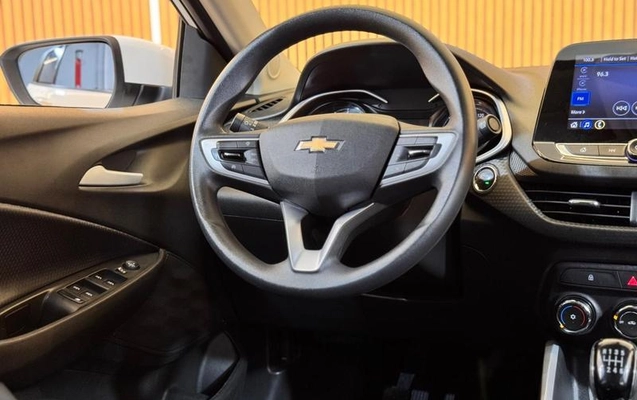 imagem-https://www.socarrao.com.br/sc-vehicle-images-prod/4351951/1791980150544-8519217_13_B_93d3844fb1.jpeg