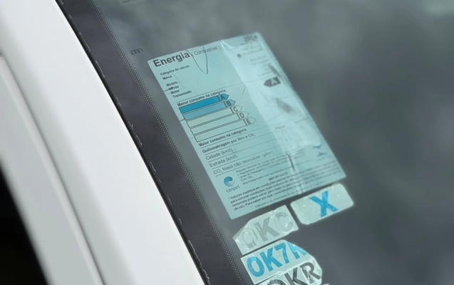 imagem-https://www.socarrao.com.br/sc-vehicle-images-prod/4351957/1792153025931-gb-e8404a0.jpeg
