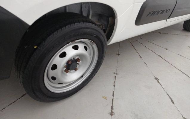 imagem-https://www.socarrao.com.br/sc-vehicle-images-prod/4352067/1791980307148-1_092012.jpg