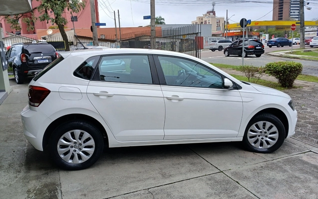imagem-https://www.socarrao.com.br/sc-vehicle-images-prod/4352077/1791980339307-MTc5MTk3OTg0OTg3MTM4NzQ0MTQ4Nzk5OTk1OTQ1MTIuanBn.jpg