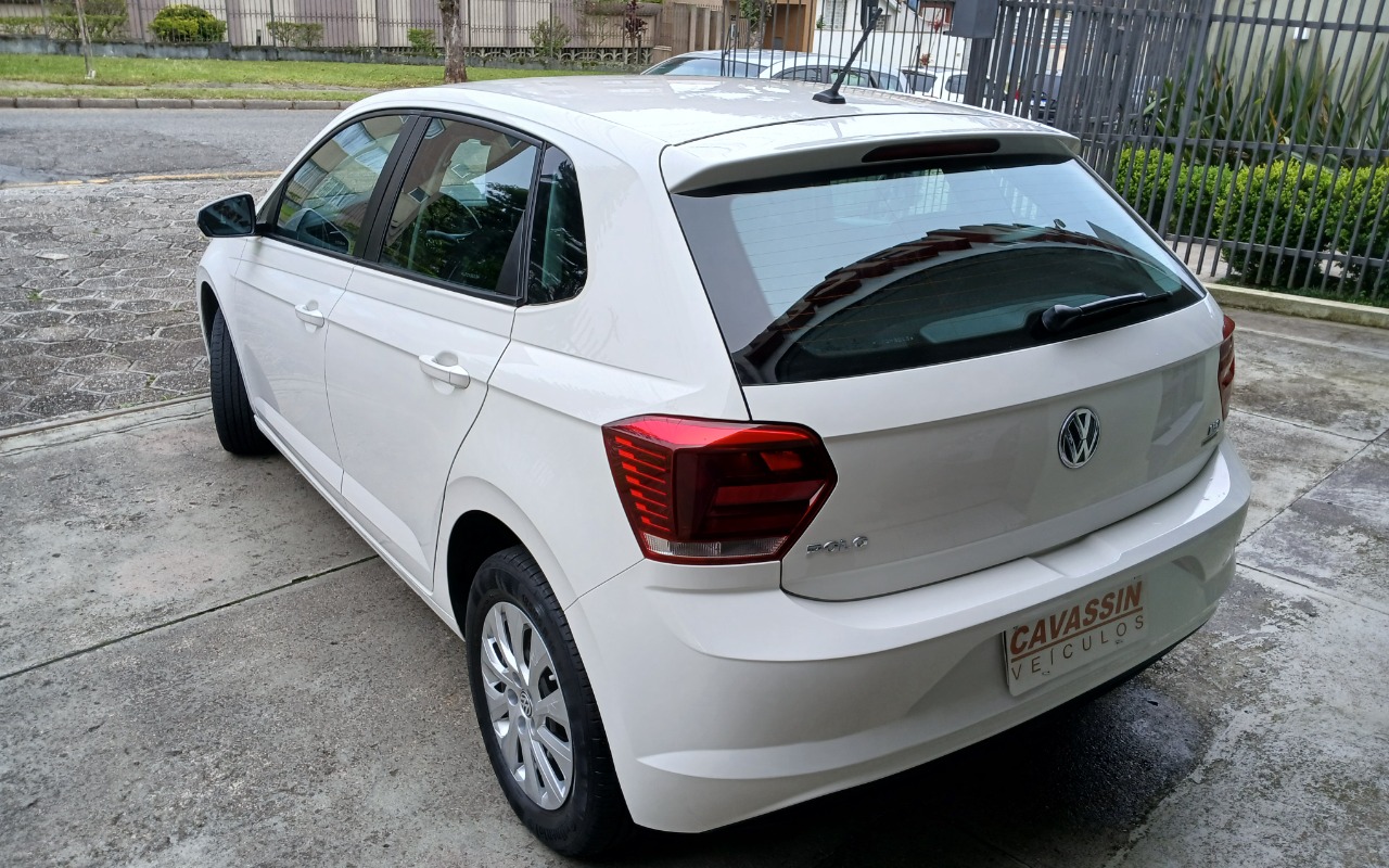 imagem-https://www.socarrao.com.br/sc-vehicle-images-prod/4352077/1791980339624-MTc5MTk3OTg3NjAxNTIwMjQ1ODMyMjM3MDM5Mjc5NjMuanBn.jpg
