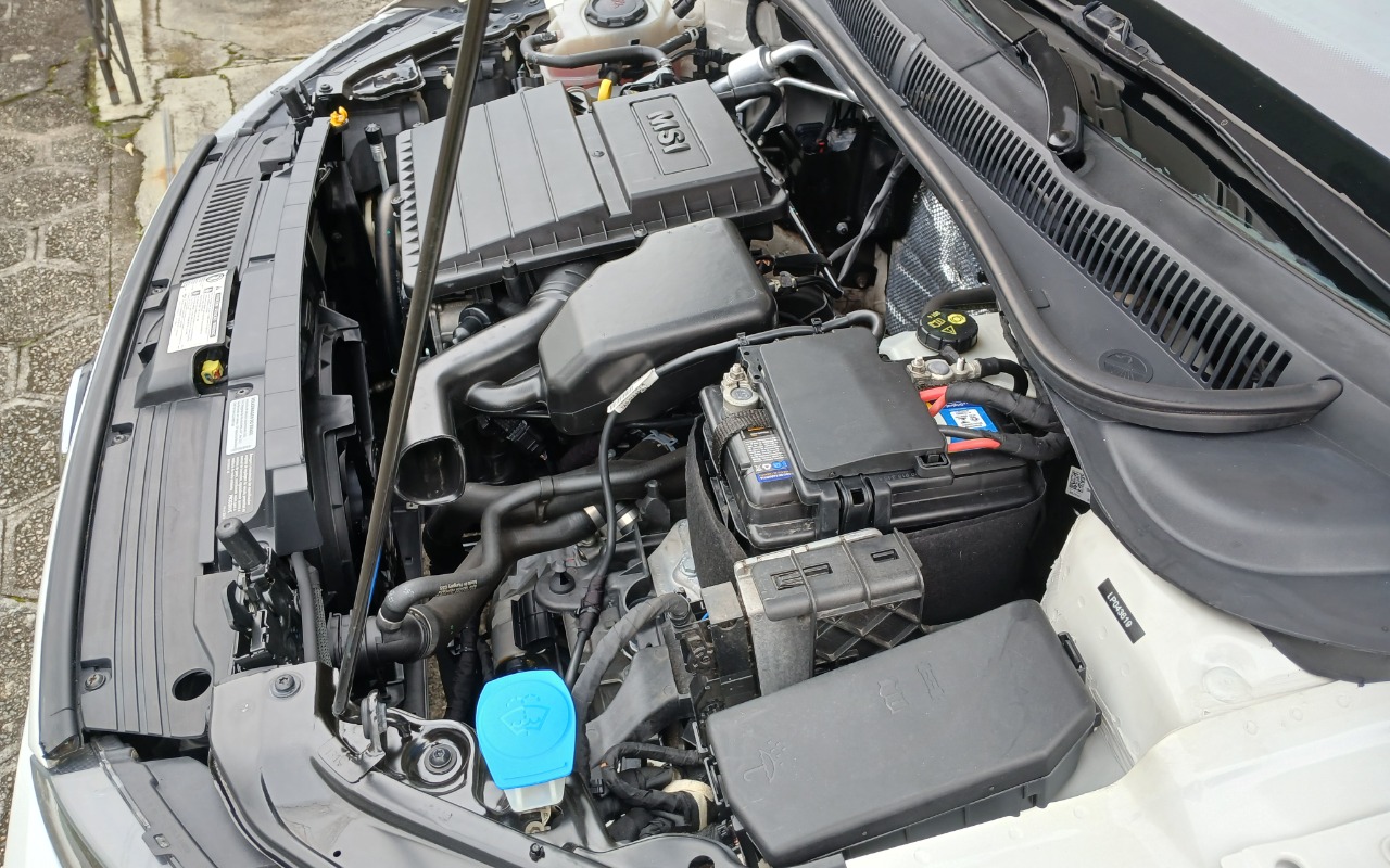 imagem-https://www.socarrao.com.br/sc-vehicle-images-prod/4352077/1791980341042-MTc5MTk3OTk1NjMzOTMxNjcwMzczMzA5NDMwMTMxOTkuanBn.jpg