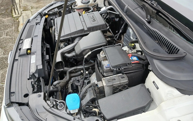 imagem-https://www.socarrao.com.br/sc-vehicle-images-prod/4352077/1791980341042-MTc5MTk3OTk1NjMzOTMxNjcwMzczMzA5NDMwMTMxOTkuanBn.jpg