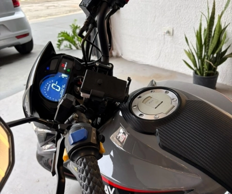imagem-https://www.socarrao.com.br/sc-vehicle-images-prod/4352126/1791980592366-Psbs8KqCdFBLFuMOB7rxISASc99ZF8dw.jpg