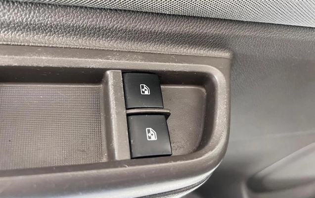 imagem-https://www.socarrao.com.br/sc-vehicle-images-prod/4352213/1791980970146-8561354_10_B_265205ca83.jpeg
