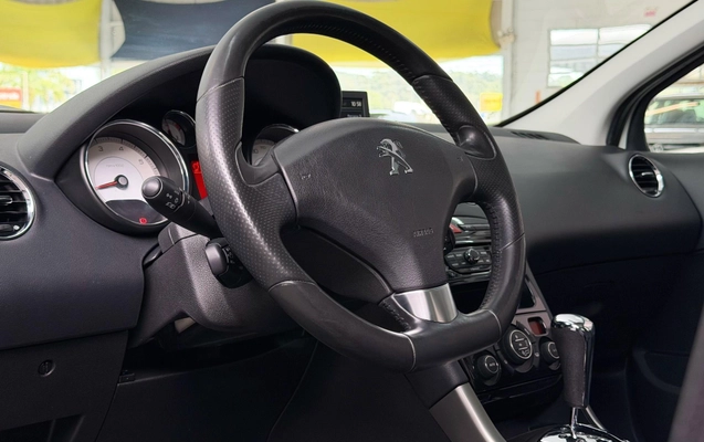 imagem-https://www.socarrao.com.br/sc-vehicle-images-prod/4352214/1791980983099-9b54d1ff6f53416c9083d9fec928371b_1791980956957.jpg