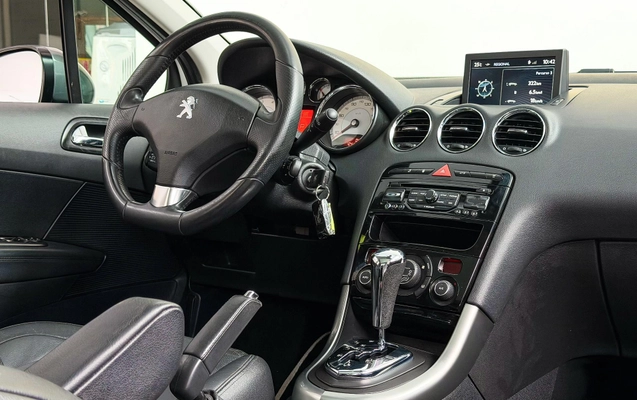 imagem-https://www.socarrao.com.br/sc-vehicle-images-prod/4352214/1791980983100-f2ff68a942334655af03be92ef1d226e_1791980958046.jpg