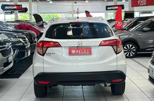 imagem-https://www.socarrao.com.br/sc-vehicle-images-prod/4352227/1792165042410-8563274_14_B_44f7b368cf.jpeg