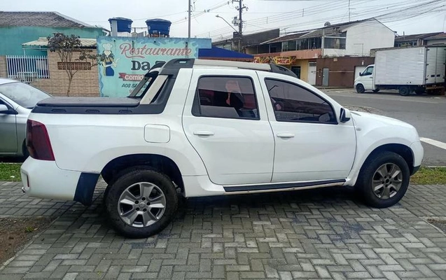 imagem-https://www.socarrao.com.br/sc-vehicle-images-prod/4352231/1791981240855-8568085_15_B_26c859724a.jpeg