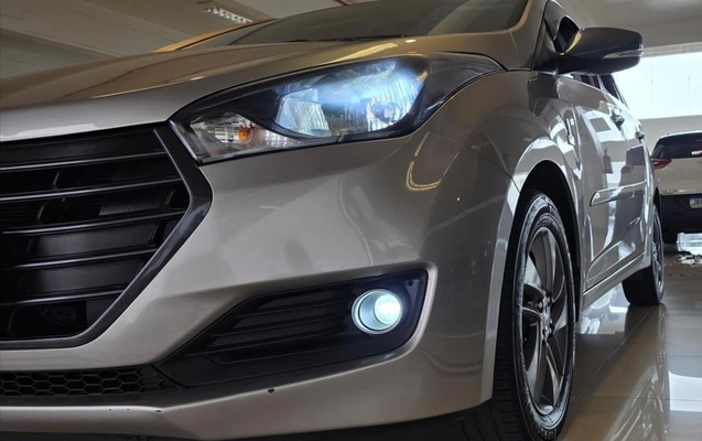 imagem-https://www.socarrao.com.br/sc-vehicle-images-prod/4352295/1792684736812-7dcfa363-5df9-4b77-b8fa-d3622356f50a20261014090624.jpeg
