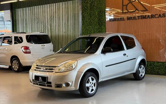 imagem-https://www.socarrao.com.br/sc-vehicle-images-prod/4352324/1792607670097-8559180_12_B_e51afe9c77.jpeg