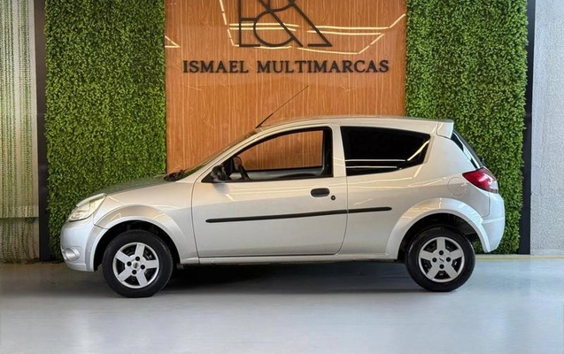 imagem-https://www.socarrao.com.br/sc-vehicle-images-prod/4352324/1792607670098-8559180_15_B_81ef45f616.jpeg