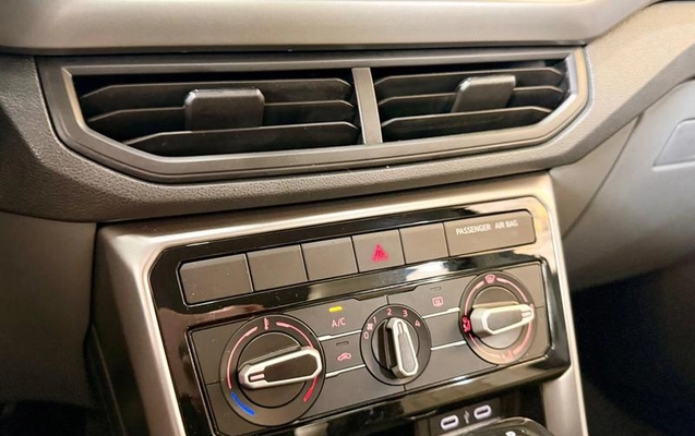 imagem-https://www.socarrao.com.br/sc-vehicle-images-prod/4352337/1792177768946-8565826_13_B_6f39c67a50.jpeg