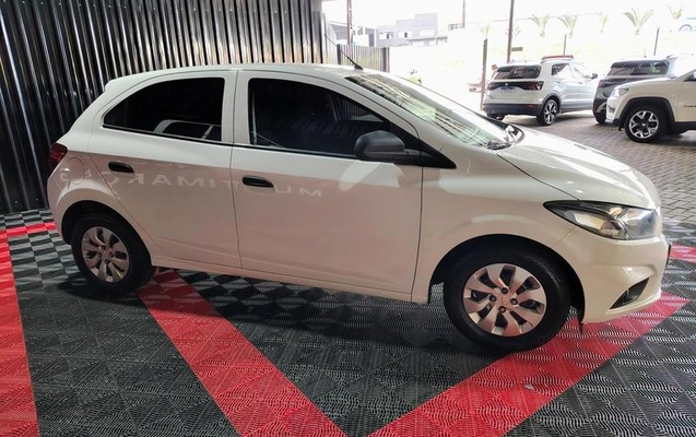 imagem-https://www.socarrao.com.br/sc-vehicle-images-prod/4352338/1792095421982-8443181_8_B_8112801c3e.jpeg