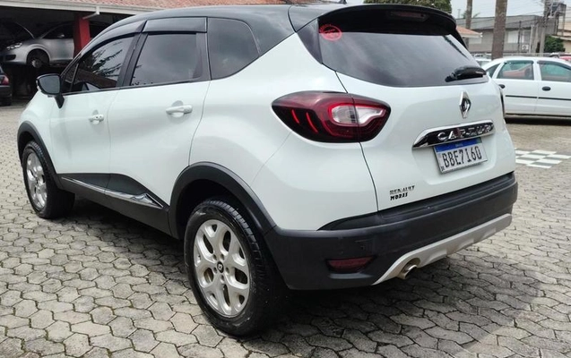 imagem-https://www.socarrao.com.br/sc-vehicle-images-prod/4352339/1792013185479-8568167_11_B_a9a0292ee0.jpeg