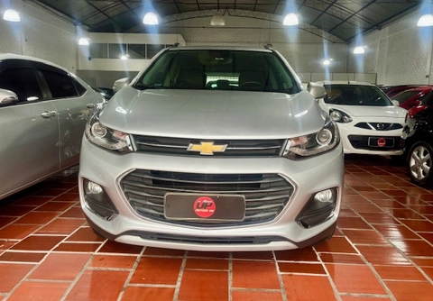 Chevrolet Tracker 2018 Prata — foto 1 de 3