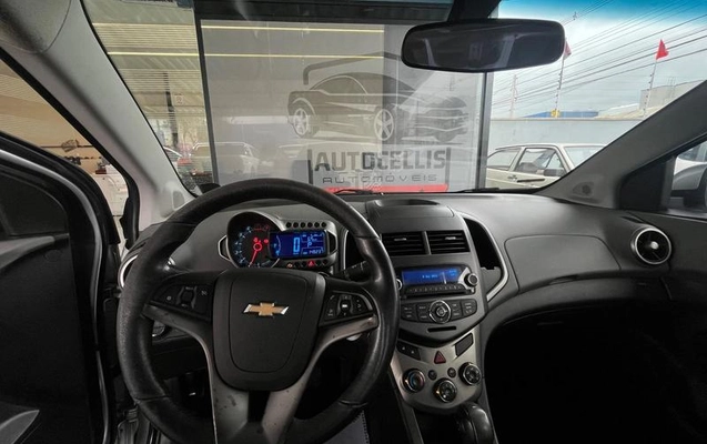 imagem-https://www.socarrao.com.br/sc-vehicle-images-prod/4352342/1791982243616-8495232_26_B_3ab39416ca.jpeg