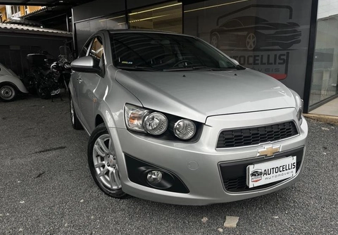 Chevrolet Sonic 2012 Prata — foto 1 de 3