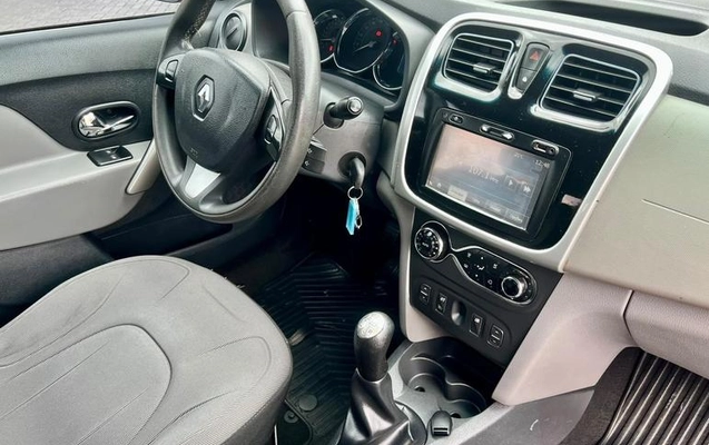 imagem-https://www.socarrao.com.br/sc-vehicle-images-prod/4352349/1792167221501-8557949_17_B_4458bfee32.jpeg