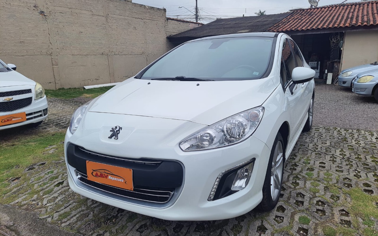 Peugeot 308 2015 Branco — foto 1 de 3